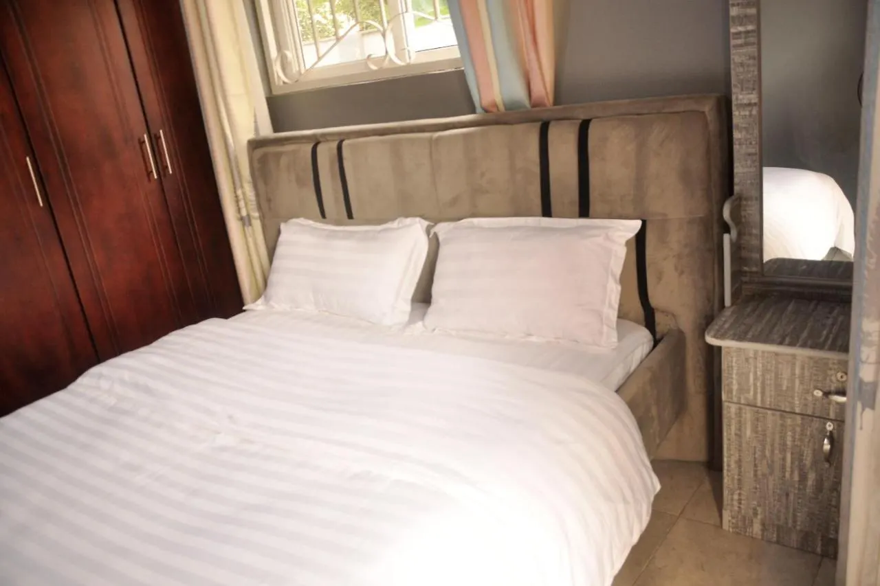 Lägenhet Aster Apartments, Luthuli Avenue Bugolobi Kampala
